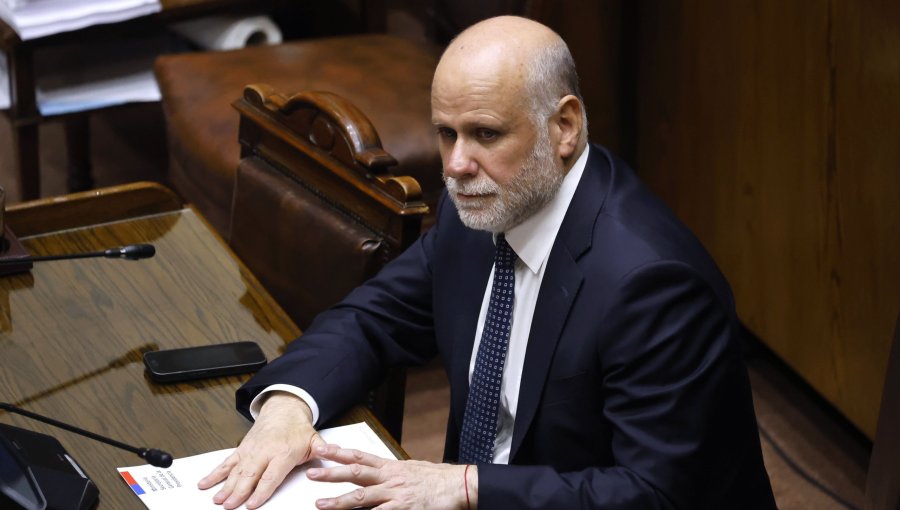 Diputados UDI acusan que Elizalde "terminó claudicando ante las pymes políticas" tras fracaso de la reforma al sistema político