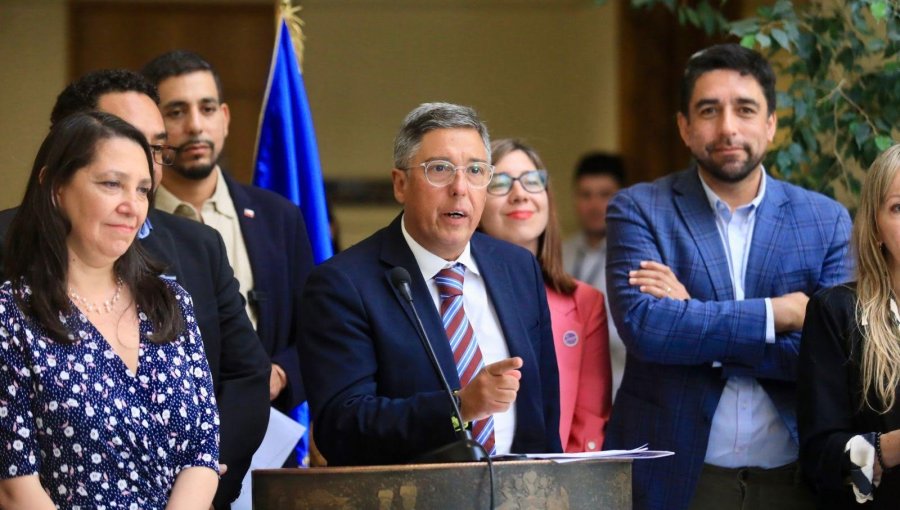 Diputado Barrios califica de "triunfo histórico" la aprobación de los proyectos de Titularidad Docente y Nueva Educación Pública