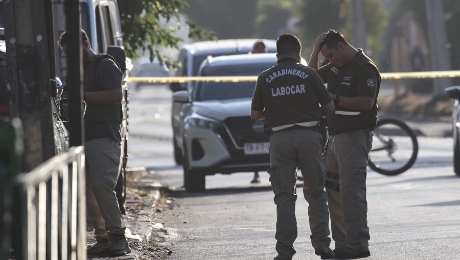 Hombre mata a delincuente al frustrar portonazo contra su esposa en Maipú