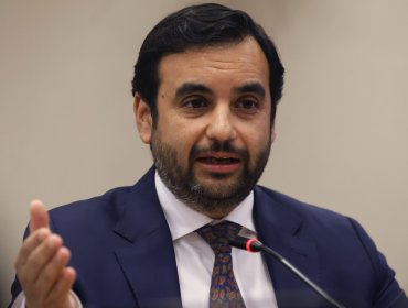 Ministro Gajardo descarta modelo carcelario de El Salvador: “No serviría en Chile”