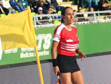 Cindy Nahuelcoy reaparece en una cancha tras dejar el arbitraje y demandar a la ANFP