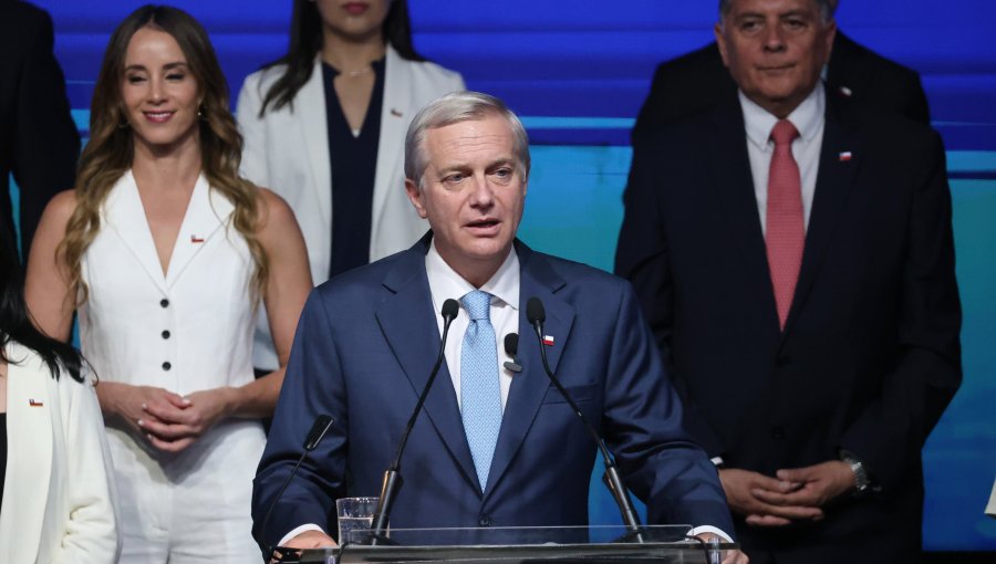 Kast posterga anuncio de delegados presidenciales en medio de ajustes de agenda y tensión con partidos políticos