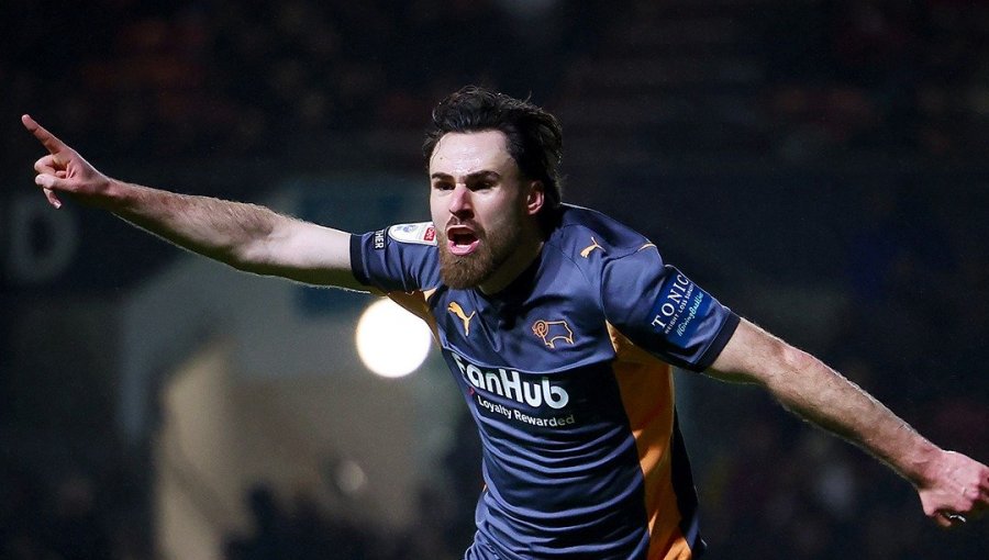 Ben Brereton se lució con una conquista y una asistencia en la goleada del Derby County por la Championship inglesa