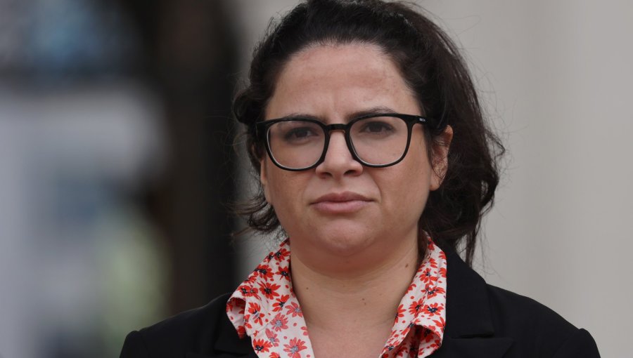 Ministra Orellana emplaza a la oposición por retraso de la Sala Cuna Universal y llama a destrabar el proyecto