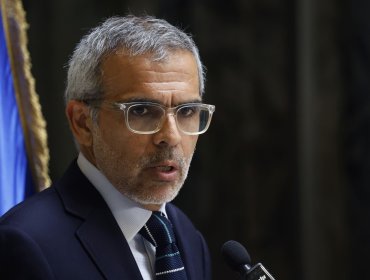 Ministro Cordero aborda debate carcelario tras prisión preventiva de Ángela Vivanco