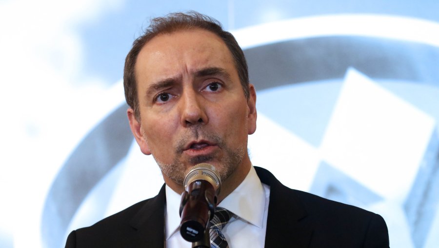 Louis de Grange, futuro ministro de Transportes: “El ministerio debe mirar mucho más allá del subsidio a los buses”