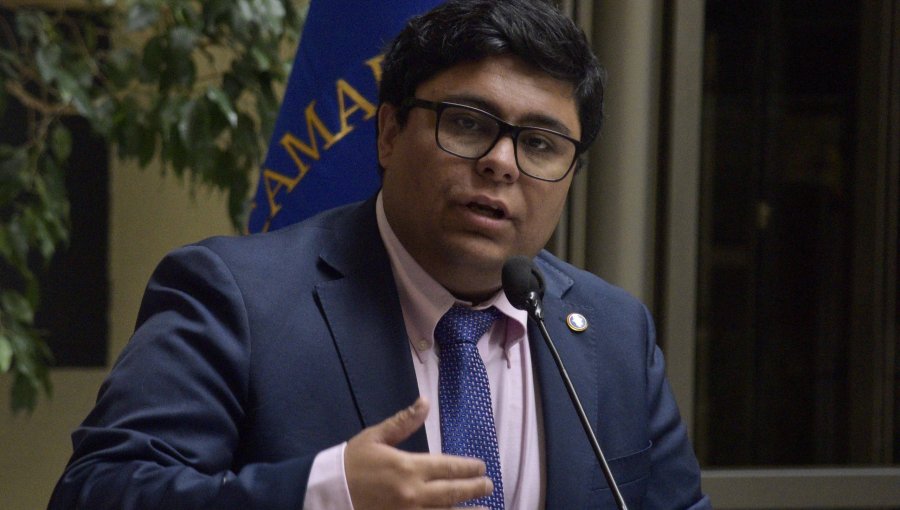 Diputado Meza cuestiona a Presidente Boric por inscripción de Michelle Bachelet en la ONU: "Sus deseos no son la política internacional de Chile"