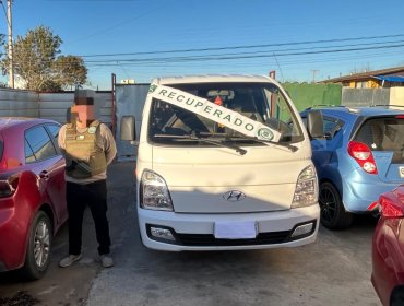 Detienen a dos hombres en sector Reñaca Alto de Viña del Mar por circular a bordo de vehículo con patentes falsas