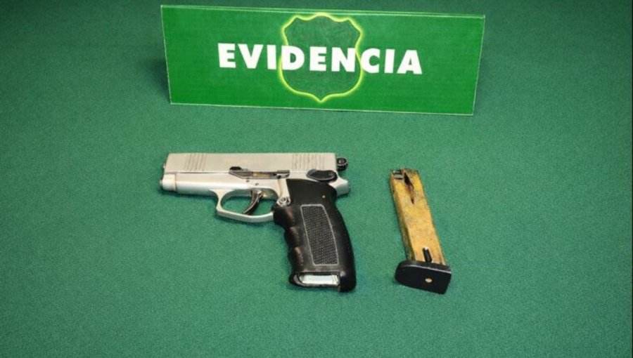 Prófugo de la justicia fue detenido en Viña del Mar tras intentar escapar de un control policial: estaba armado