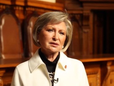 Defensa de la exministra Letelier acusa que la Fiscalía usó "información falsa" para justificar allanamiento a su domicilio