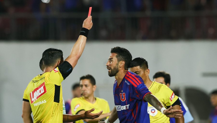 "Golpe en el rostro": ANFP liberó los audios del VAR en la expulsión de Lucero en el partido de la U contra A. Italiano