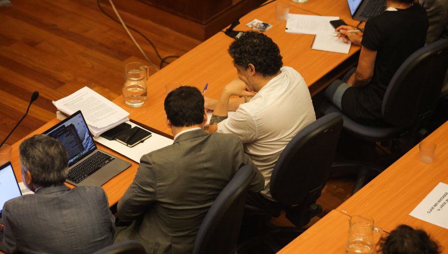 Tribunal desestima prisión preventiva para Alberto Larraín y otros imputados tras formalización por caso ProCultura