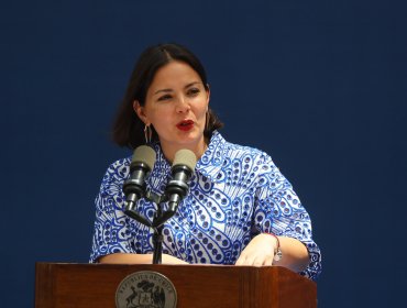 Gobierno respalda a ministra Arredondo ante solicitudes de renuncia por festival de cine pornográfico en Valparaíso