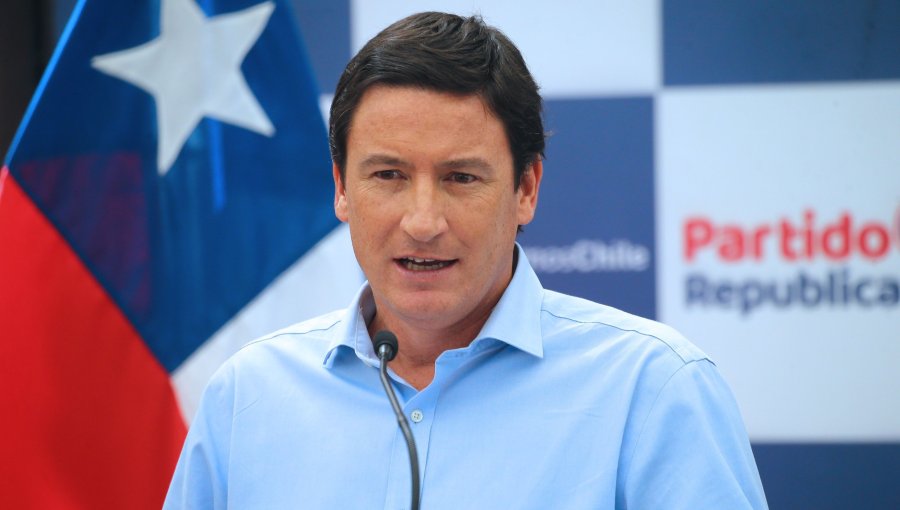 Squella lanza nuevo dardo al Gobierno por candidatura de Bachelet a la ONU: "Ya están pensando en elecciones futuras"