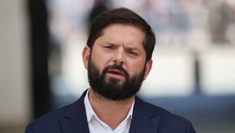 Presidente Boric reconoce "cuello de botella" en habilitación de viviendas de emergencia para afectados por incendios en el Biobío