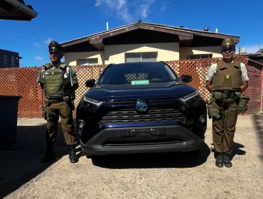 Detienen a hombre por receptación de vehículo robado y falsificación de placas en El Quisco