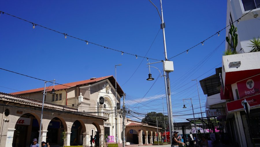 Villa Alemana inicia instalación de 118 cámaras con inteligencia artificial para fortalecer la seguridad comunal