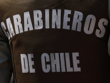 Detenido por violencia intrafamiliar roba arma a Carabineros y dispara dentro de comisaría en Cerrillos
