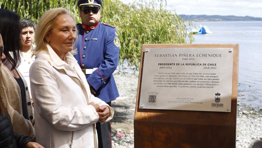 Cecilia Morel tras misa en memoria del expresidente Piñera en Lago Ranco: "Es emocionante que a 2 años la gente lo siga teniendo presente"