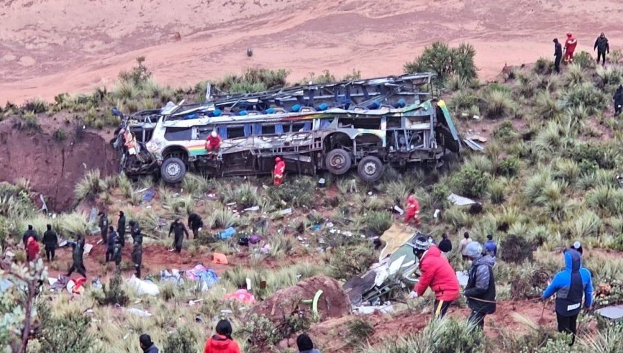 Accidente de bus deja 14 muertos en el norte de Bolivia
