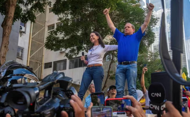 Liberan en Venezuela al dirigente opositor Juan Pablo Guanipa tras más de ocho meses detenido
