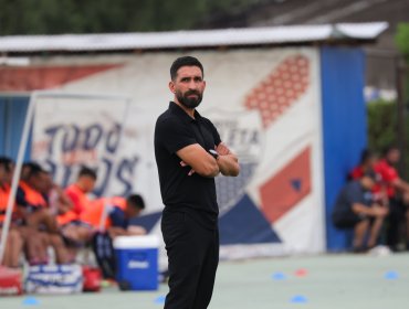 Gonzalo Villagra marca distancia con Vecchio: “Nadie está por sobre Unión Española”