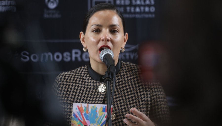 Oposición intensifica críticas a la Ministra Arredondo por financiamiento de festival “Excéntrico”