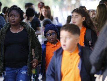 Alta presencia de estudiantes extranjeros redefine el mapa escolar de Santiago