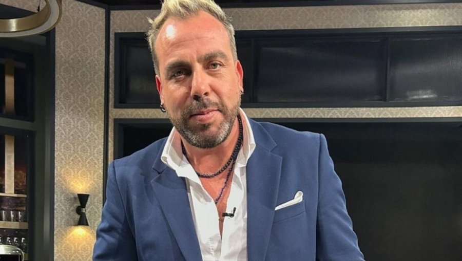 Francisco Kaminski es sorprendido besando a misteriosa mujer en hotel de Santiago