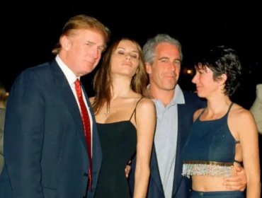 Exjefe de policía de Palm Beach aseguró que Trump le dijo en 2006 que "todo el mundo" conocía la conducta de Epstein