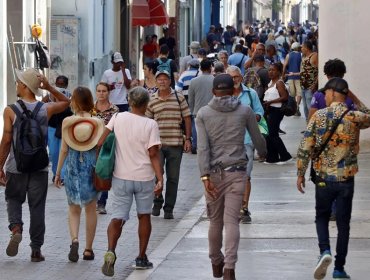 Ministra Vallejo afirma que el Gobierno evalúa envío de ayuda humanitaria a Cuba en medio de presión del PC