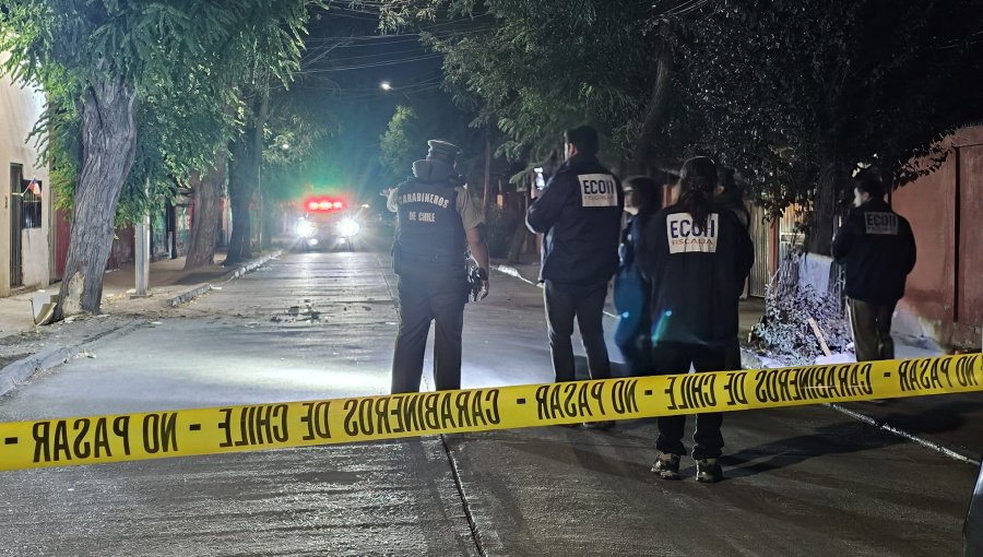Ciudadano venezolano es asesinado a balazos frente a su domicilio en Quinta Normal: recibió al menos 15 disparos