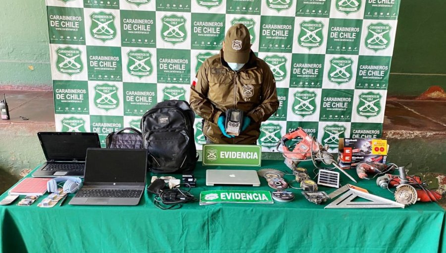 Recuperan especies sustraídas desde Canal VTV y Radio Superandina en Los Andes: dos personas fueron detenidas