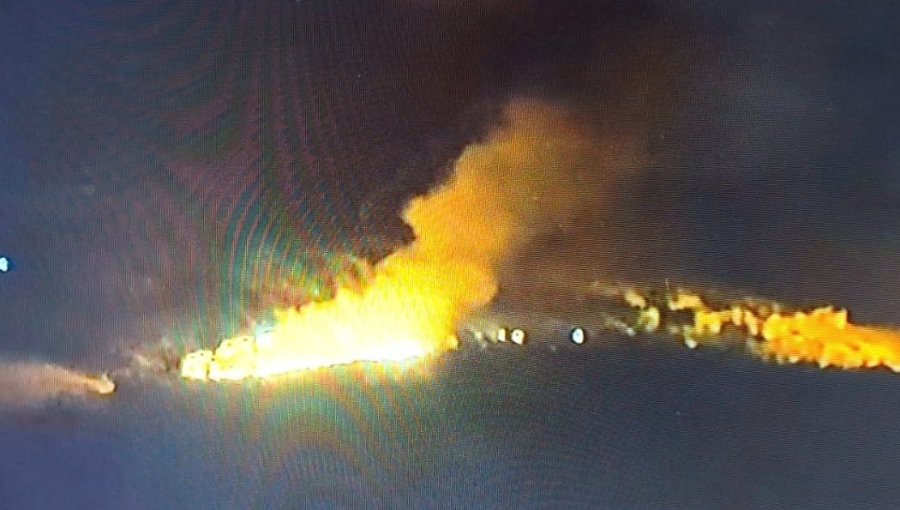 Incendio consumió mil metros de basura en el relleno sanitario El Molle en Valparaíso