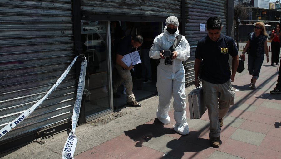 Detienen a tres integrantes de banda que protagonizó violento robo en tienda WOM en San Miguel