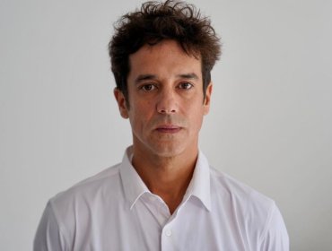 Matías Oviedo declaró ante Carabineros en pijama por conflicto entre Américo y Yamila Reyna