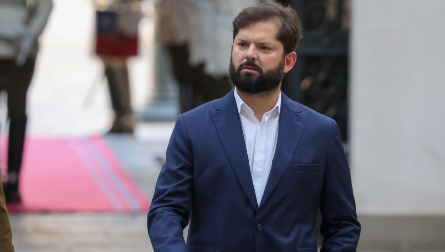 Presidente Boric defiende envío de ayuda humanitaria a Cuba y tilda de "criminal" el bloqueo de EE.UU. a la isla