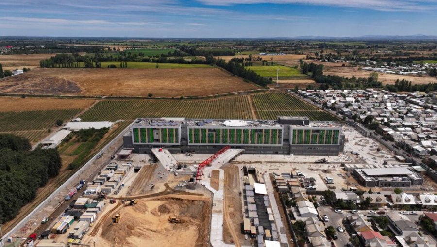 Red Maule: Hospitales de Parral, Cauquenes y Constitución avanzan en construcción y proyectan que este 2026 estarían operativos