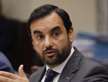 Ministro de Justicia descarta "corrupción, dolo y sabotaje" tras liberaciones erróneas de reos en Santiago y Viña del Mar