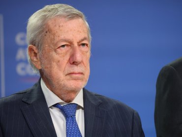 Canciller Van Klaveren lamenta fallecimiento del exembajador Marcel Young