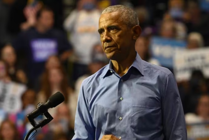 Obama critica “espectáculo de payasos” tras polémico video difundido por Trump