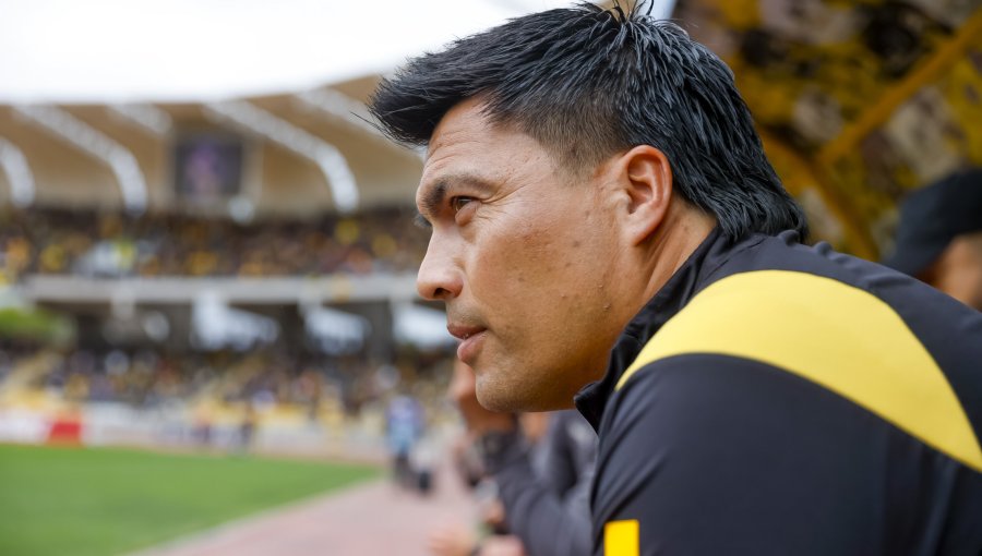 “Chino” González asume urgencia de triunfos tras nueva derrota de Querétaro