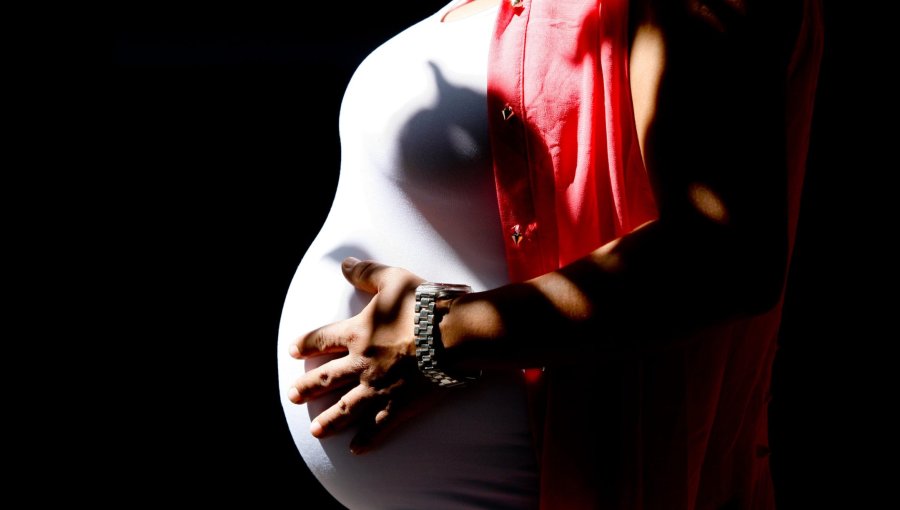 Cuba denuncia que más de 32 mil embarazadas afrontan "riesgos adicionales" por el bloqueo petrolero de EE.UU.