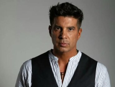 Mario Velasco revela su nuevo romance y conquista las redes con primera foto oficial