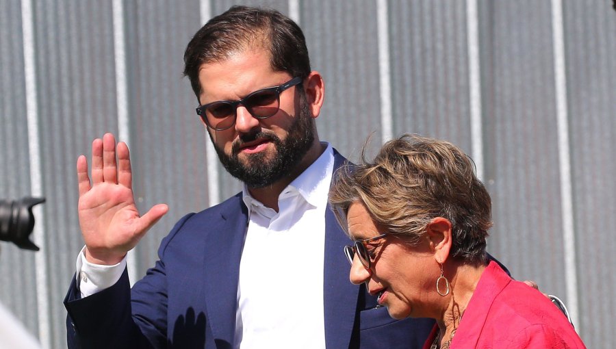 Ministra de Obras Públicas defiende viaje de Presidente Boric a Rapa Nui y descarta que sea tardío