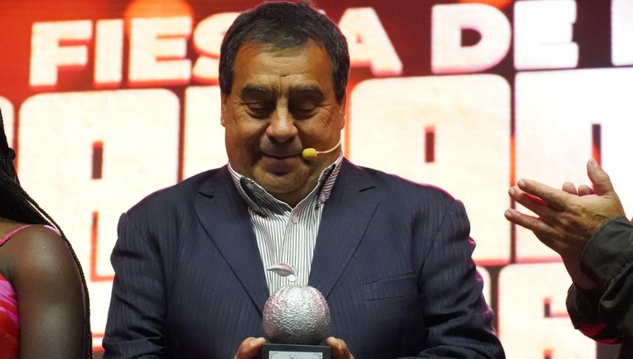 Polémica en Villa Alegre: municipio evalúa denunciar a Dino Gordillo por beso a menor en festival