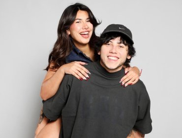 Eskarcita estalla en redes y enfrenta a los haters por su romance con Julitroz