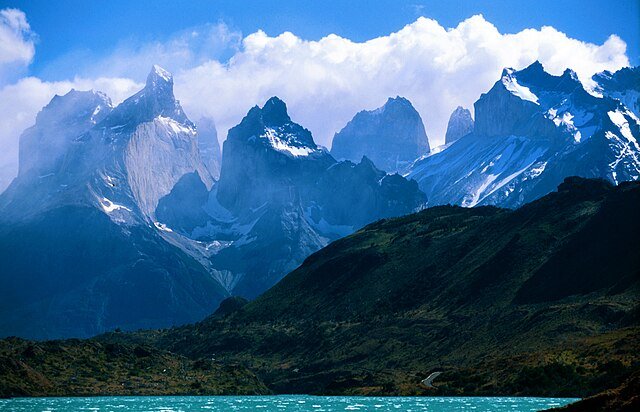 Turista estadounidense fue multada tras ser sorprendida manipulando una cocinilla a gas en Torres del Paine