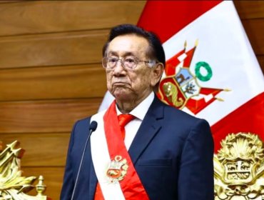 José María Balcázar asume la Presidencia de Perú tras ser elegido por el Congreso de la República