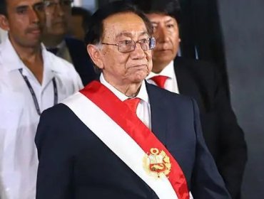 Defensor del matrimonio infantil y acusado de corrupción: Quién es José María Balcázar, el nuevo presidente de Perú